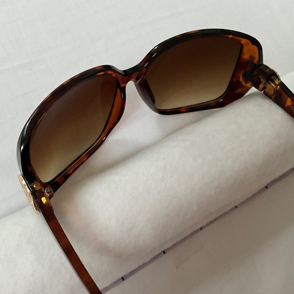 GUCCI Web GG Oversized Square Frame Sunglasses Tortoise Brown